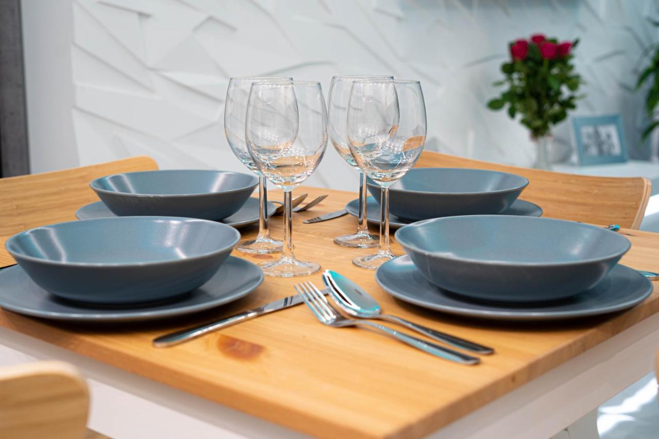 New Apartament Vip Blue Warszawa+Parking Wola Mrokowska ภายนอก รูปภาพ